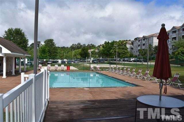 Building Photo - 1411 Collegiate Cir