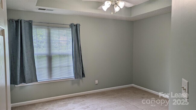 Building Photo - 111 Sterling Terrace Dr