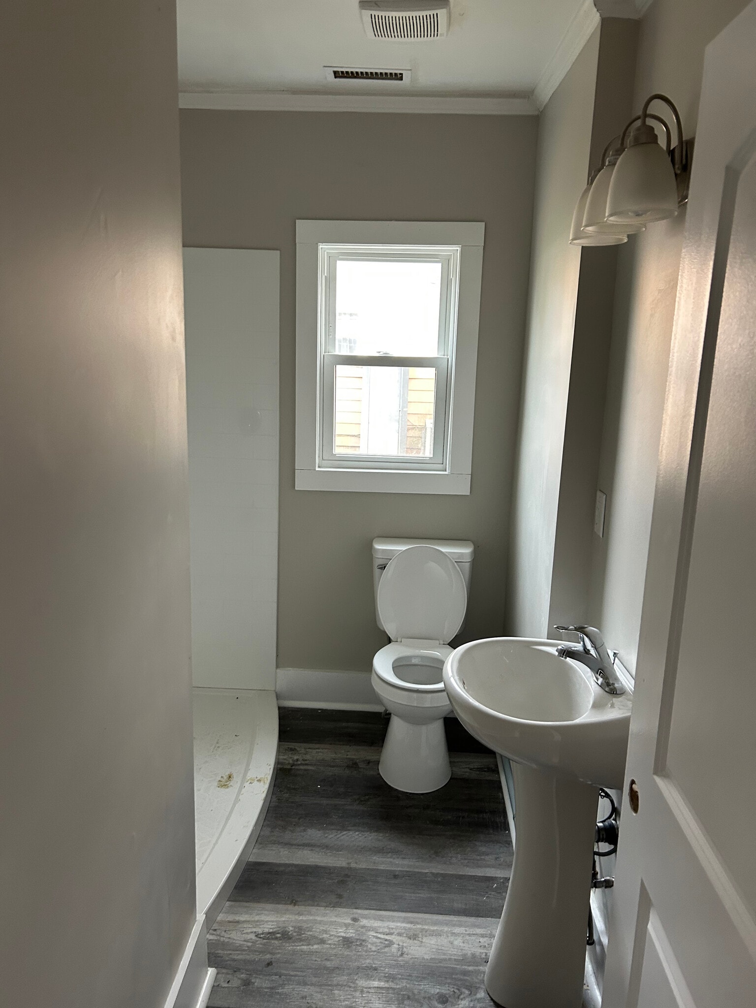 Building Photo - 1605 Hanover Rd