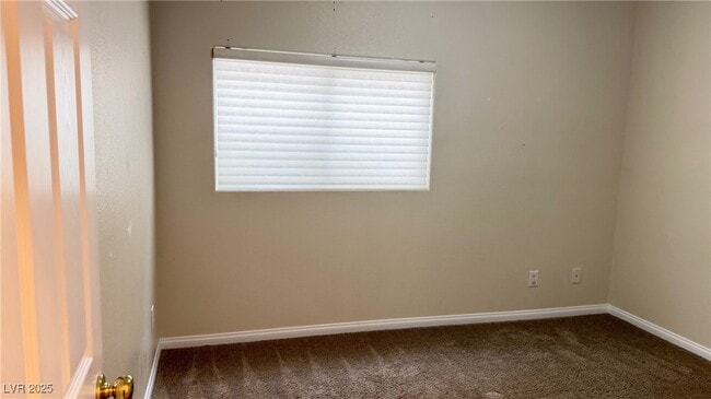 Building Photo - 10110 Poppy Plant St