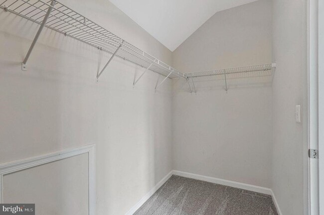 Building Photo - 59 Steeplechase Dr