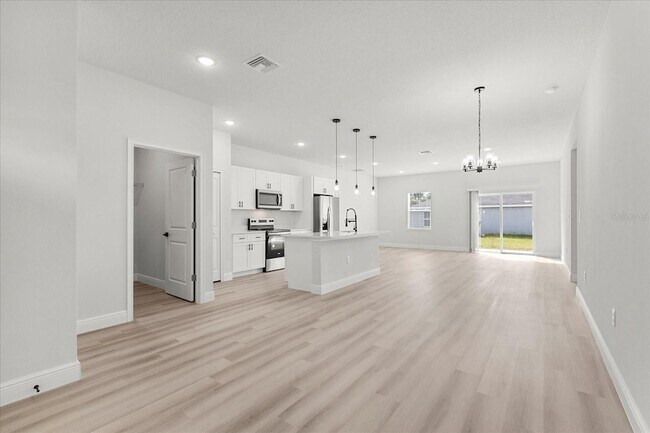 Building Photo - 4016 SW 151st St