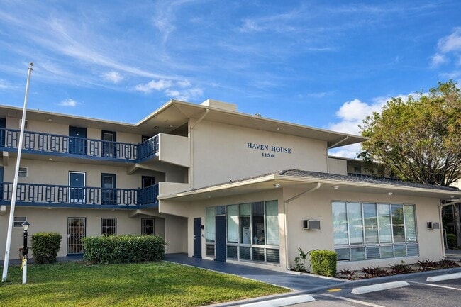 Building Photo - 1150 E Sample Rd