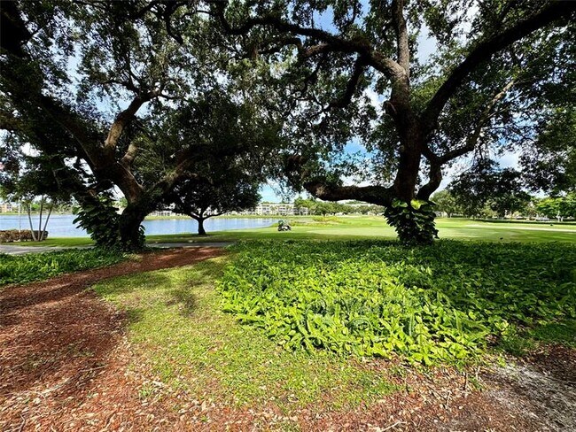 Building Photo - 9311 Orange Grove Dr