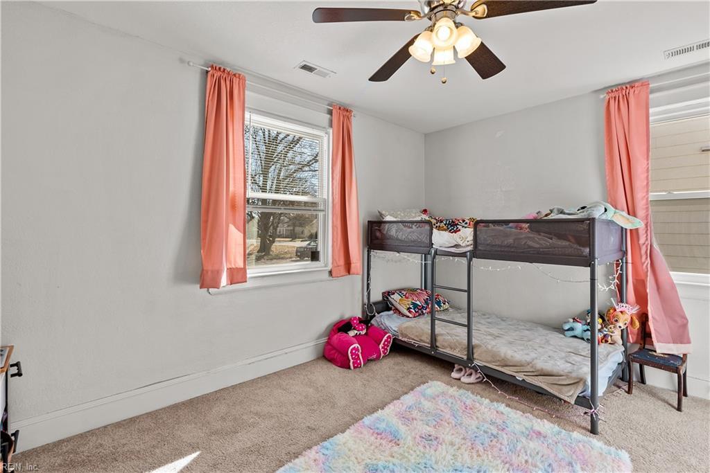 Building Photo - 2605 Bapaume Ave