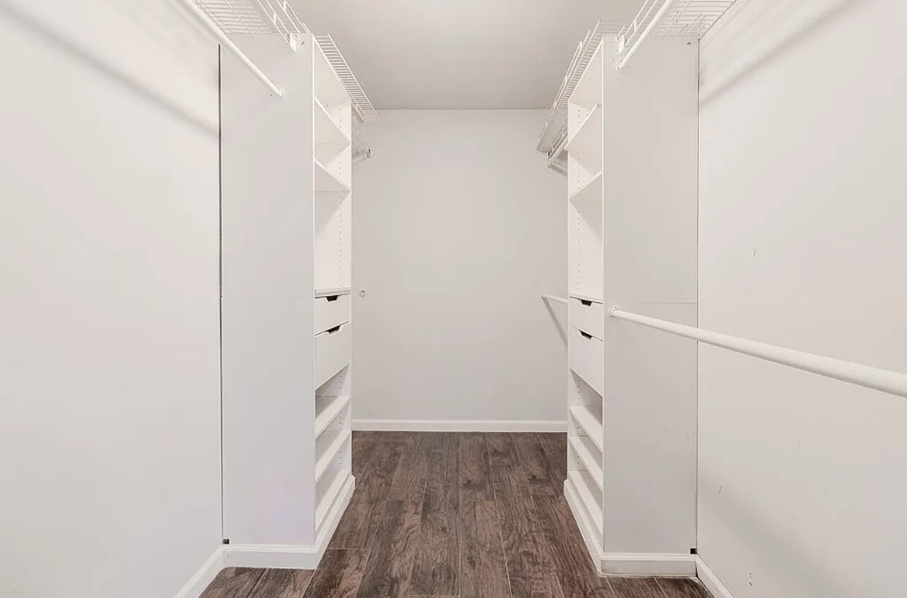 Building Photo - 7583 Tyler Rd