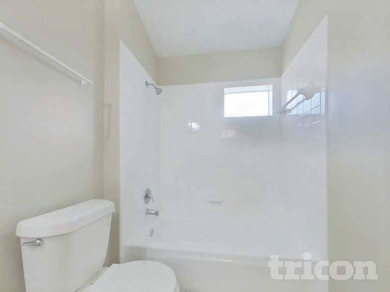 Building Photo - 3115 Kelling St