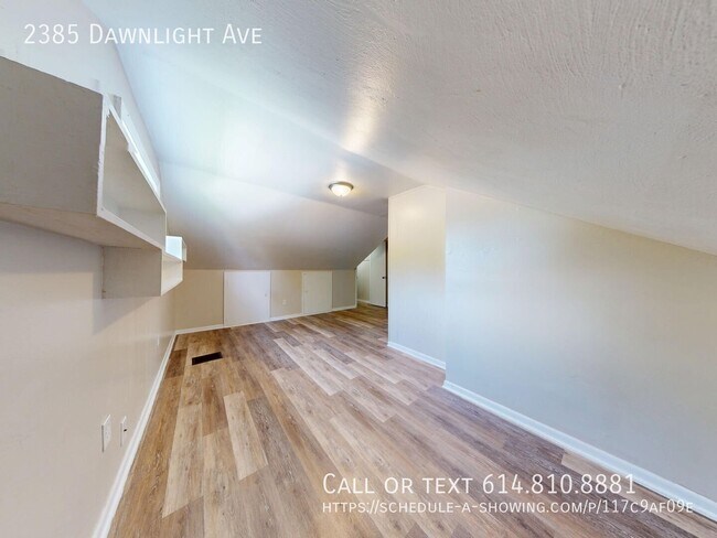 Building Photo - 2385 Dawnlight Ave