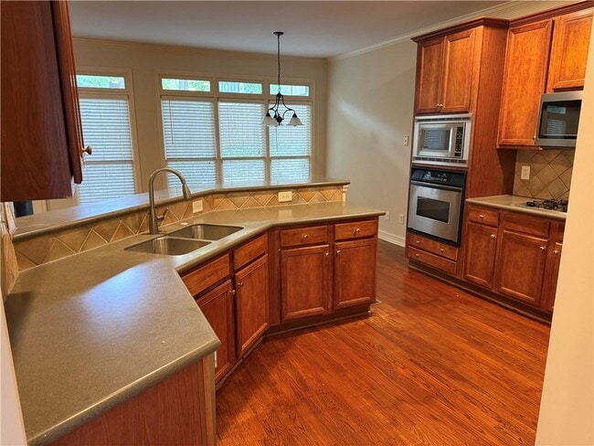 Building Photo - 7256 Village Creek Trace