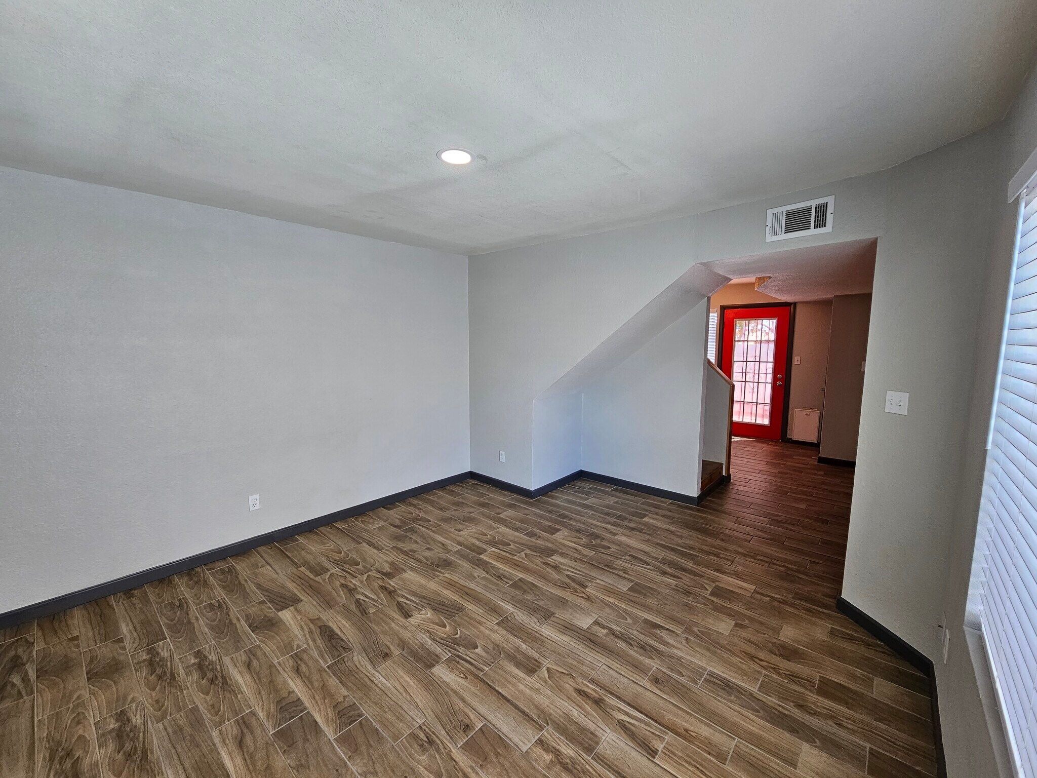 Building Photo - 1766 E Pepper Cir