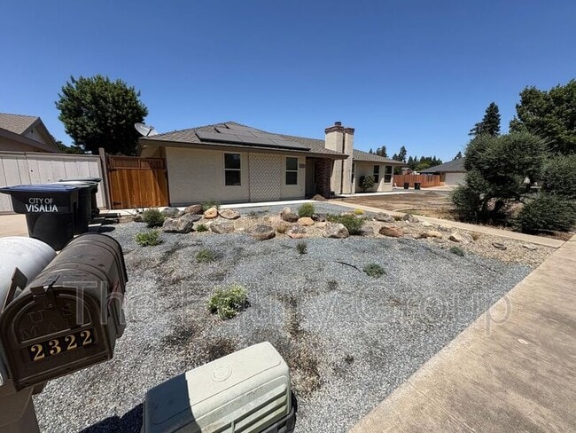 Building Photo - 2322 E Vassar Dr