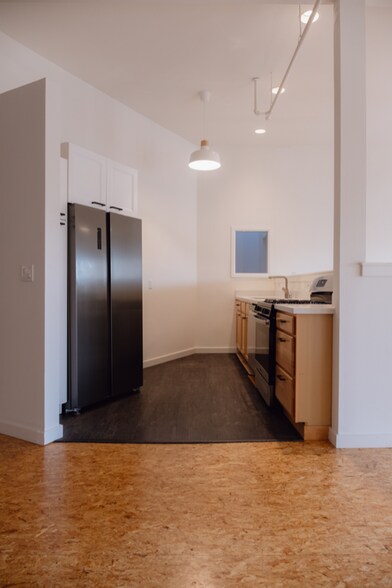 Building Photo - 4920 Telegraph Ave