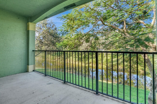 Building Photo - 270 Crestwood Cir