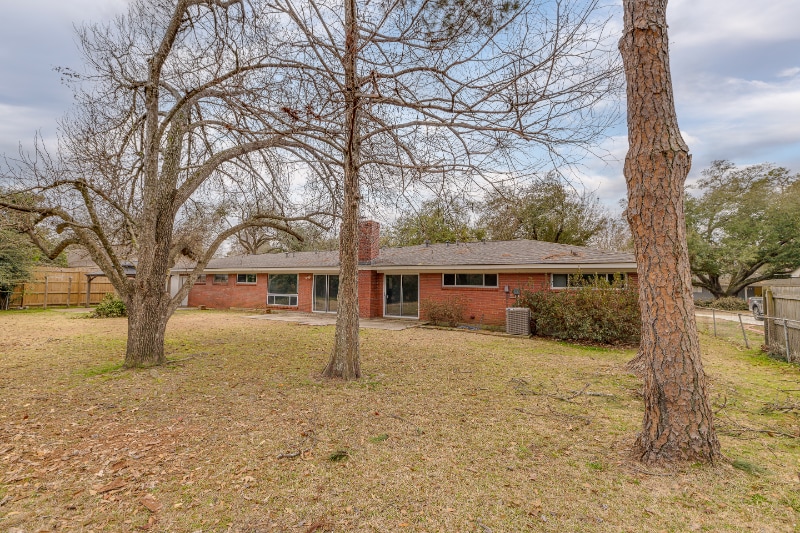 Building Photo - 2310 Whitney Dr