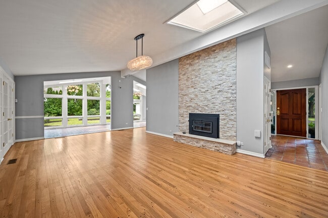 Building Photo - 1161 Winwood Dr