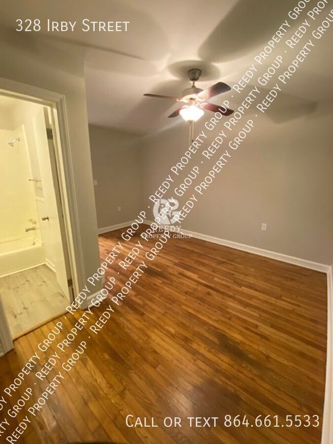 Building Photo - 328 Irby St