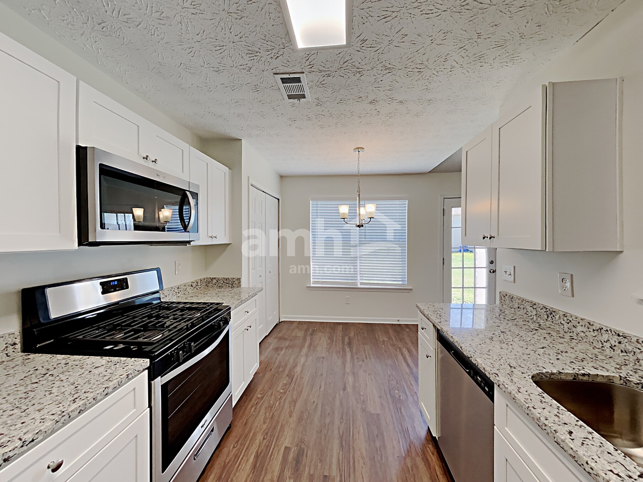 Building Photo - 949 Durham Way