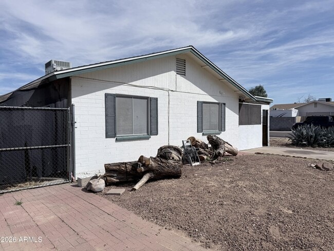 Building Photo - 14015 N 61st Ave