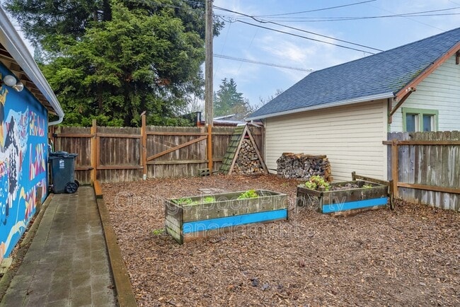 Building Photo - 4316 Park Ave. S