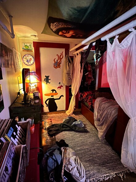 Building Photo - 8 Greylock Rd