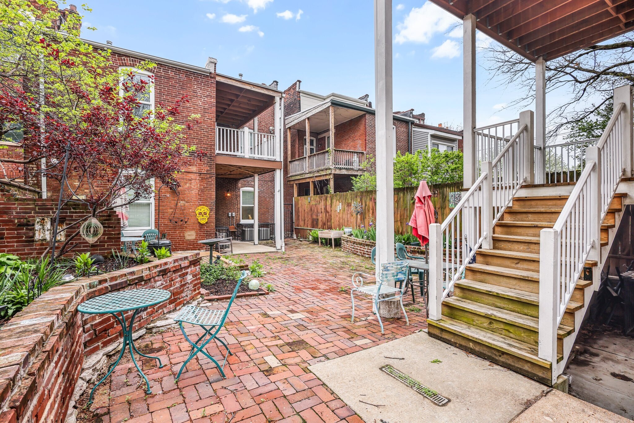 Building Photo - 2111 Menard St