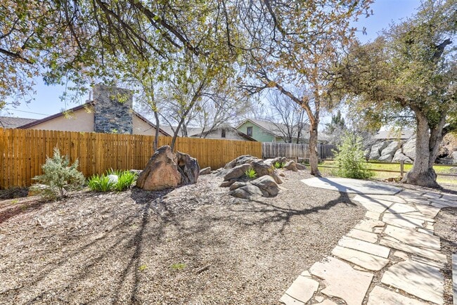 Building Photo - 2 Bedroom 1 Bath Single Family Home in Prescott