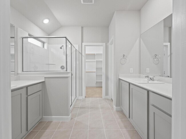 Building Photo - 564 Moonrise St