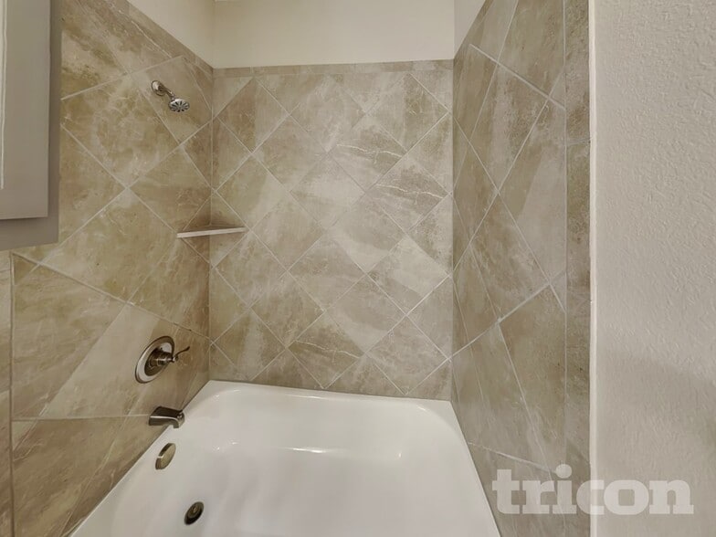 Building Photo - 209 Buckskin Dr