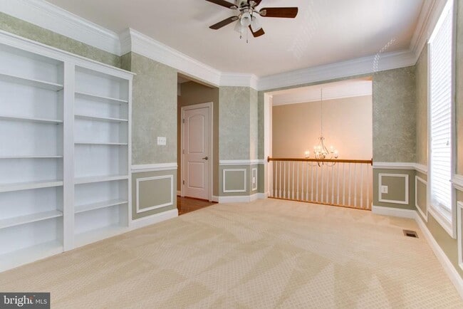 Building Photo - 16069 Pitner St