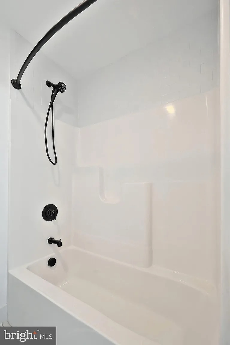 Building Photo - 1024 Trinity Rd