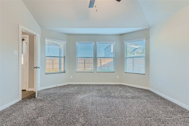 Building Photo - Gorgeous 2 bedroom rental!