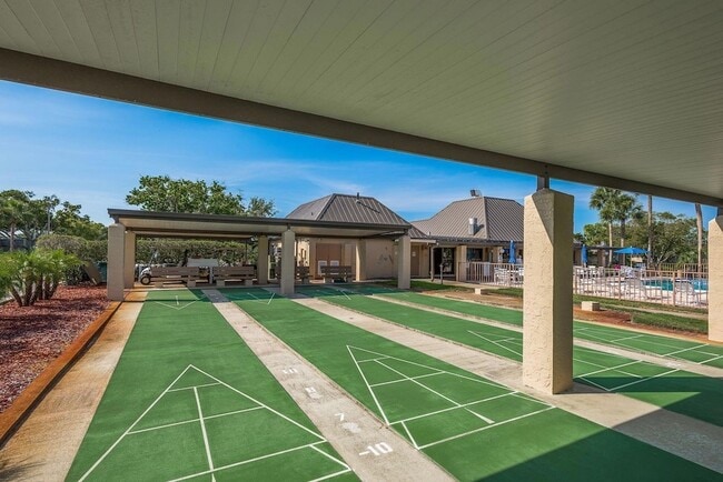 Building Photo - 4229 Stratford Dr