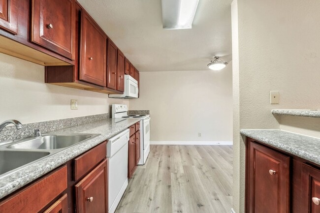 Building Photo - Charming Spring Valley Condo with Bright Living Spaces & Prime Location!