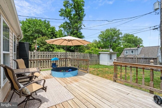 Building Photo - 2819 Summerfield Rd