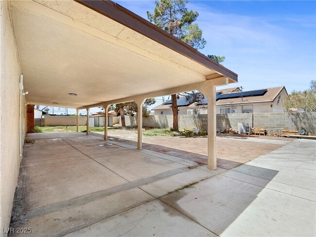 Building Photo - 2375 Marion St