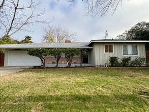 Building Photo - Beautiful 3 Bedroom For Rent in Sacramento!
