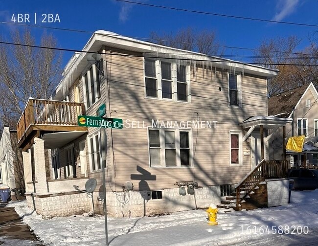 Building Photo - 401 Fernando St NE