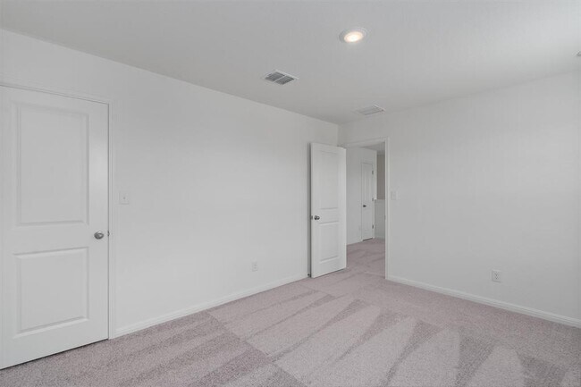 Building Photo - 109 Blackbear Dr