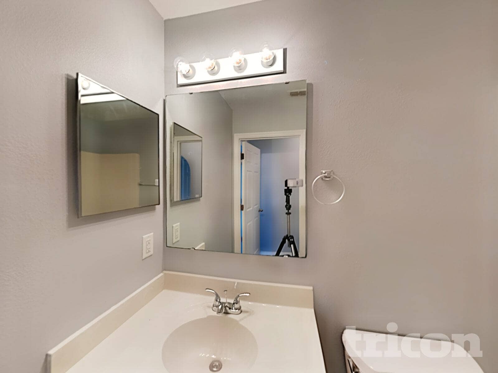 Building Photo - 1217 Sheridan Bay Dr