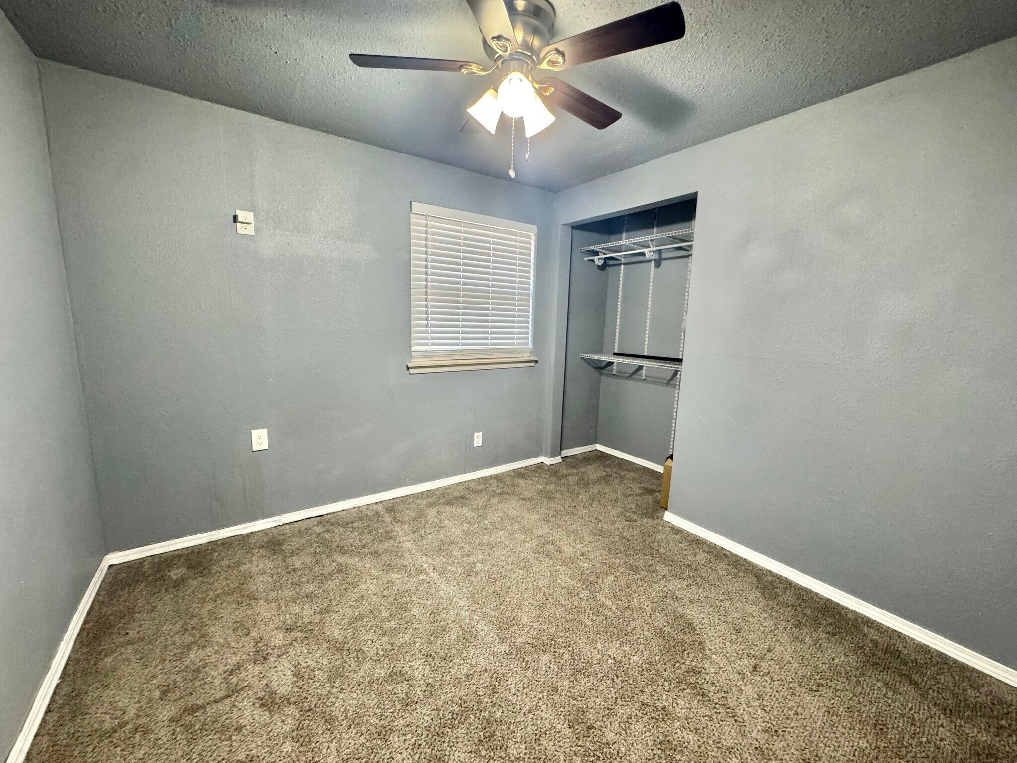 Building Photo - 4200 SE 54th St