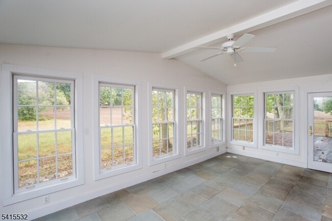 Building Photo - 2170 Daniel Bray Hwy