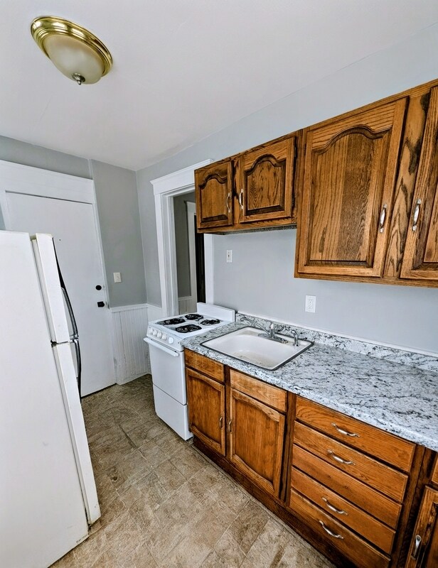 Primary Photo - 924 N Capitol Ave