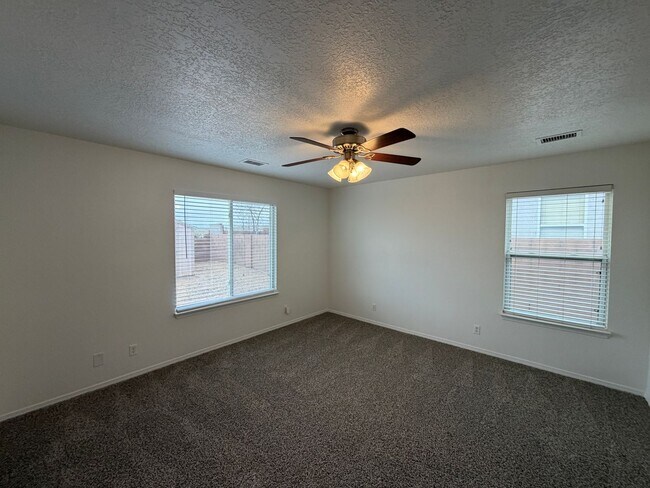 Building Photo - 3 Bedroom Single Story Home Available Near 98th St & Dennis Chavez Blvd SW!