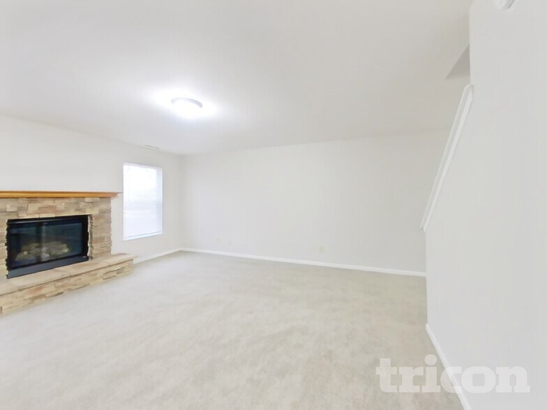 Building Photo - 8439 S Firefly Dr