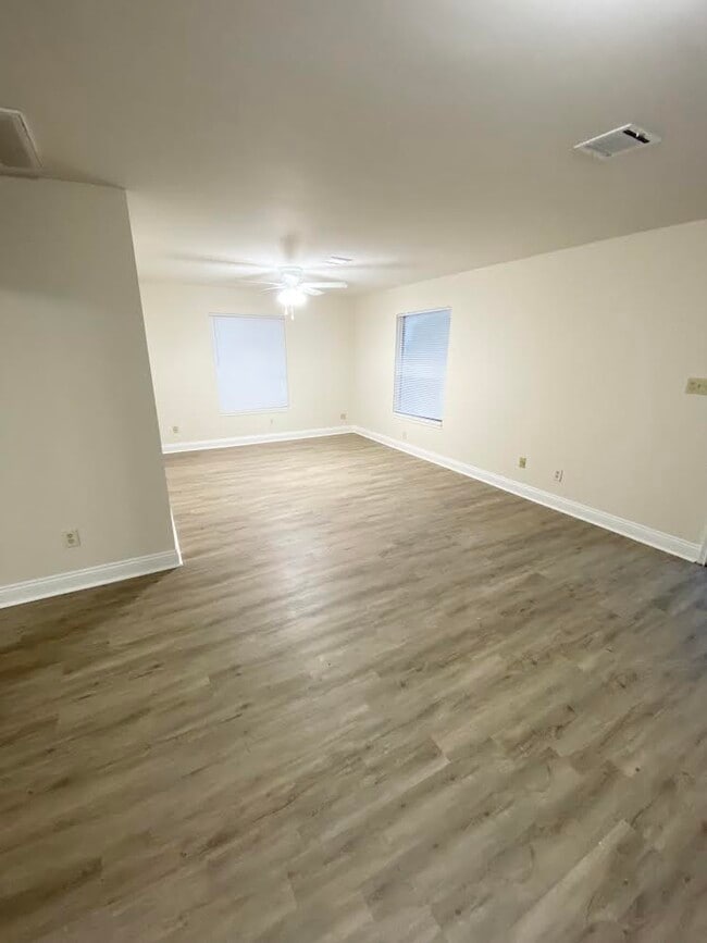 Building Photo - 208 Darbonne Rd