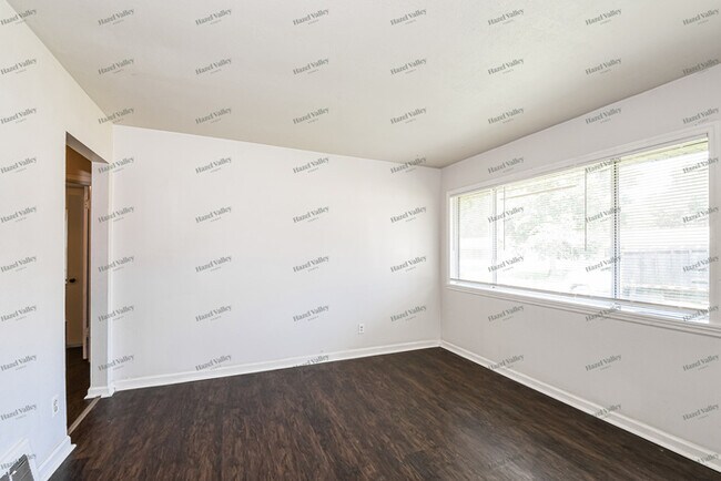 Building Photo - 130 St Daniel Ln