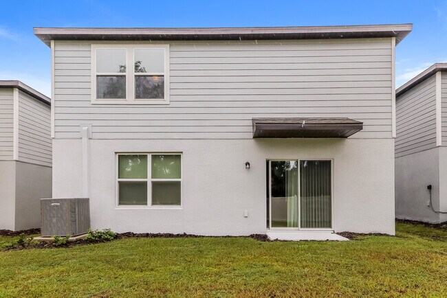 Building Photo - 2259 Shasta St