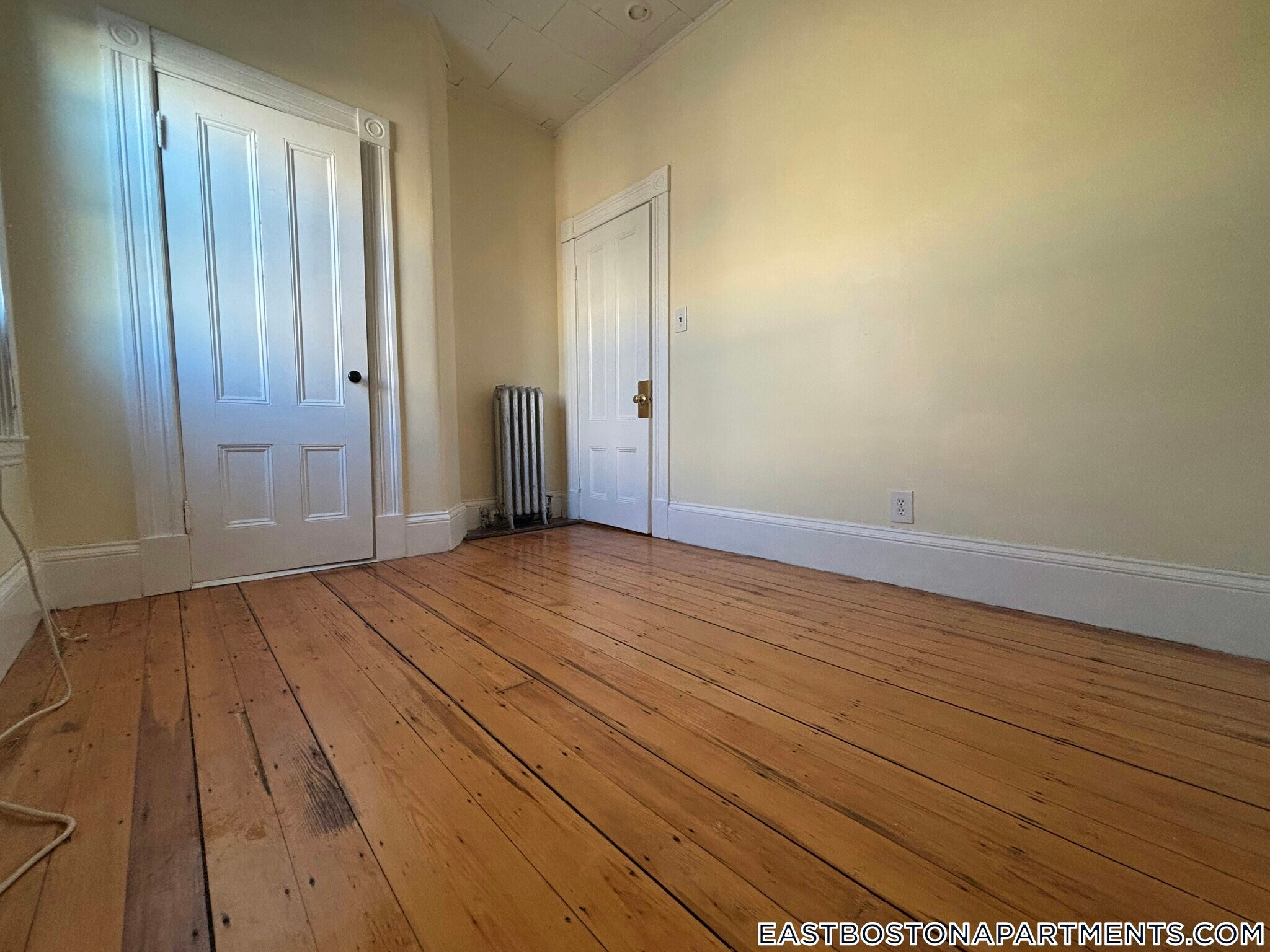 Building Photo - 33 Falcon St