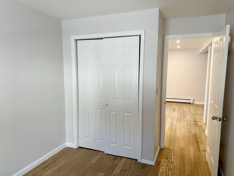 Building Photo - 16 Delaware Ave