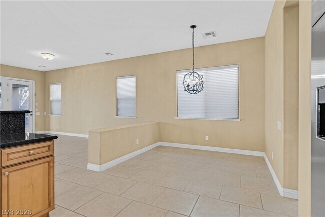 Building Photo - 2184 Pont National Dr
